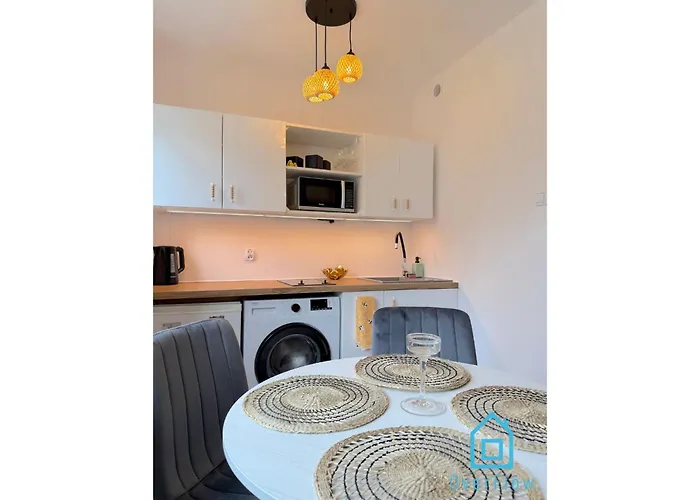 Apartamento Honey Apartment- Cozy Retreat, 10 Minutes To Old Town