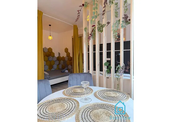 Honey Apartment- Cozy Retreat, 10 Minutes To Old Town * Gdańsk