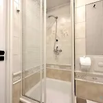 Honey Apartment- Cozy Retreat, 10 Minutes To Old Town Gdansk