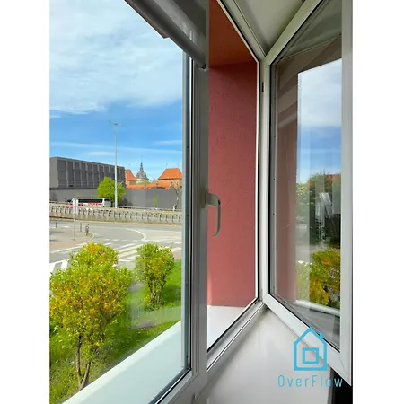 Honey Apartment- Cozy Retreat, 10 Minutes To Old Town Danzig