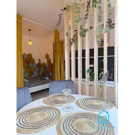 Honey Apartment- Cozy Retreat, 10 Minutes To Old Town * Γκντανσκ