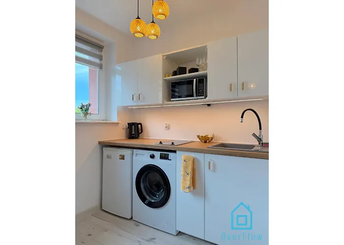 Honey Apartment- Cozy Retreat, 10 Minutes To Old Town アパート *