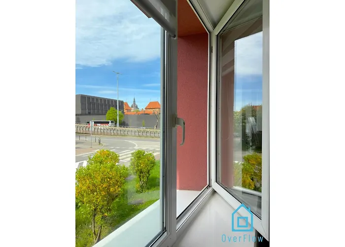 Honey Apartment- Cozy Retreat, 10 Minutes To Old Town グダニスク