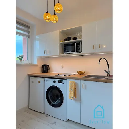 Honey Apartment- Cozy Retreat, 10 Minutes To Old Town Apartmán *